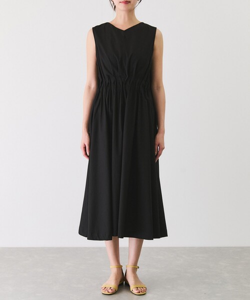 Jayro(ジャイロ)の「綿ブロードタックノースリワンピース(ワンピース・レディース・ネイビー/ブラック・M)」の18枚目の写真