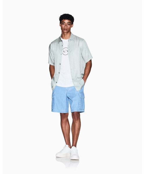 ARMANI EXCHANGE（アルマーニエクスチェンジ）の「【A|X アルマーニ エクスチェンジ】ヘリンボーンデニム カーゴハーフパンツ（カーゴパンツ・メンズ・ライトブルー・28inch/29inch/30inch/31inch/32inch/34inch/36inch/38inch/33inch）」の3枚目の写真