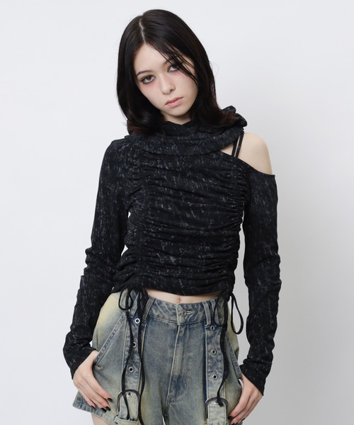 SPIRALGIRL（スパイラルガール）の「バラクラバ風アシメトップス（Tシャツ/カットソー・レディース・オフホワイト/ブラウン/ブラック・FREE）」の12枚目の写真