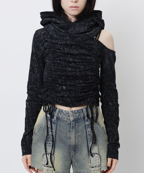 SPIRALGIRL（スパイラルガール）の「バラクラバ風アシメトップス（Tシャツ/カットソー・レディース・オフホワイト/ブラウン/ブラック・FREE）」の14枚目の写真