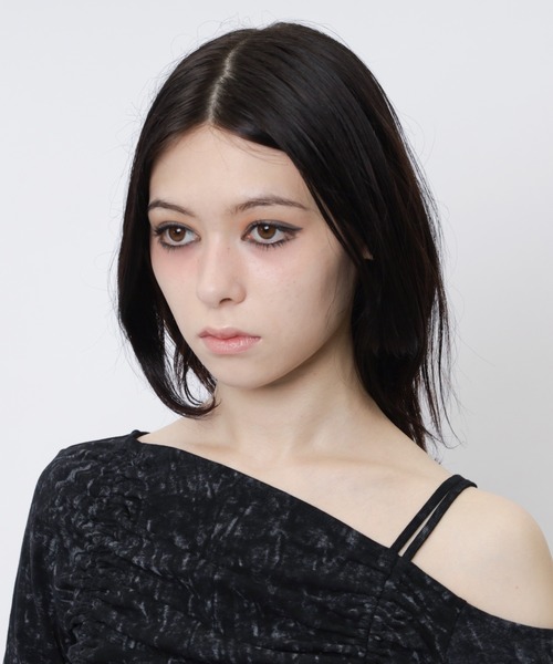 SPIRALGIRL（スパイラルガール）の「バラクラバ風アシメトップス（Tシャツ/カットソー・レディース・オフホワイト/ブラウン/ブラック・FREE）」の7枚目の写真