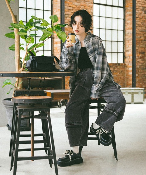 niko and...（ニコアンド）の「オリジナル6ポケットタッセルショルダーバッグ（ショルダーバッグ・レディース・ブラック/ベージュ/ダークブラウン・0）」の21枚目の写真