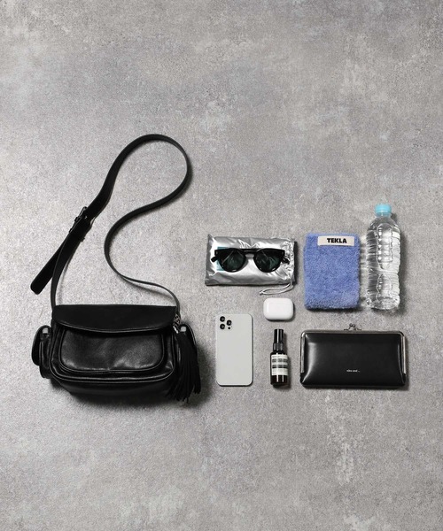 セール】オリジナル6ポケットタッセルショルダーバッグ（ショルダー