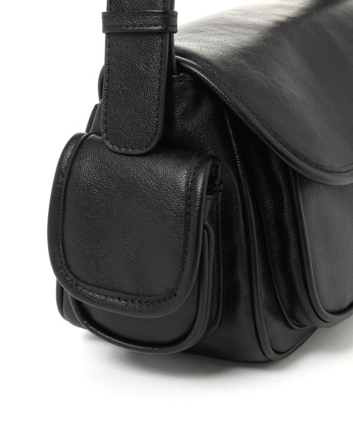 niko and...（ニコアンド）の「オリジナル6ポケットタッセルショルダーバッグ（ショルダーバッグ・レディース・ブラック/ベージュ/ダークブラウン・0）」の9枚目の写真