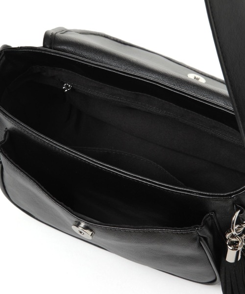 niko and...（ニコアンド）の「オリジナル6ポケットタッセルショルダーバッグ（ショルダーバッグ・レディース・ブラック/ベージュ/ダークブラウン・0）」の13枚目の写真