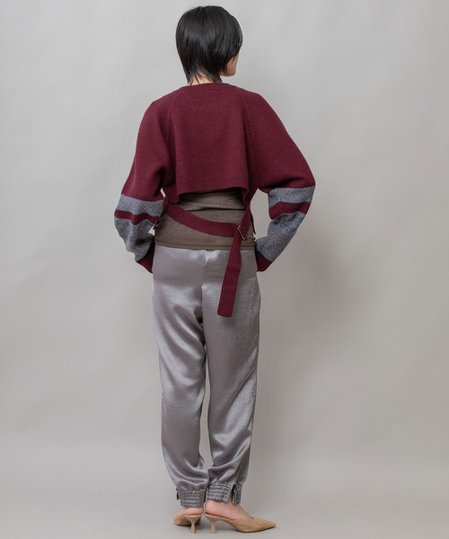 Munich(ミューニック)の「ノルディック柄ニットバックベルトプルオーバー(ニット/セーター・レディース・チャコールグレー/ボルドー/アイボリー・FREE)」の9枚目の写真