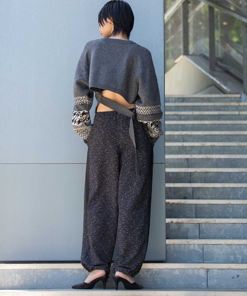 Munich(ミューニック)の「ノルディック柄ニットバックベルトプルオーバー(ニット/セーター・レディース・チャコールグレー/ボルドー/アイボリー・FREE)」の15枚目の写真