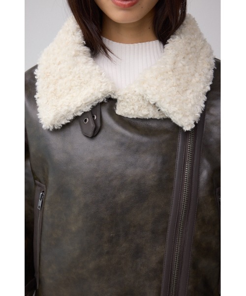 AZUL by moussy（アズールバイマウジー）の「フェイクレザー/スエード フェイクムートンジャケット（ブルゾン・レディース・ブラウン/ブラック/ブラック系その他2/ライトベージュ・SMALL/MEDIUM）」の5枚目の写真