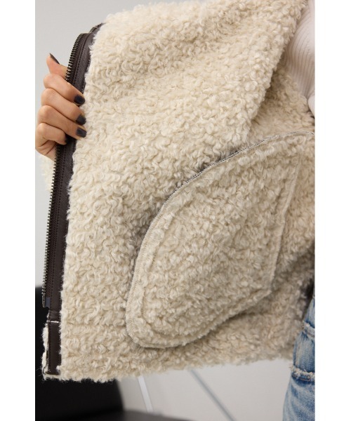 AZUL by moussy（アズールバイマウジー）の「フェイクレザー/スエード フェイクムートンジャケット（ブルゾン・レディース・ブラウン/ブラック/ブラック系その他2/ライトベージュ・SMALL/MEDIUM）」の12枚目の写真