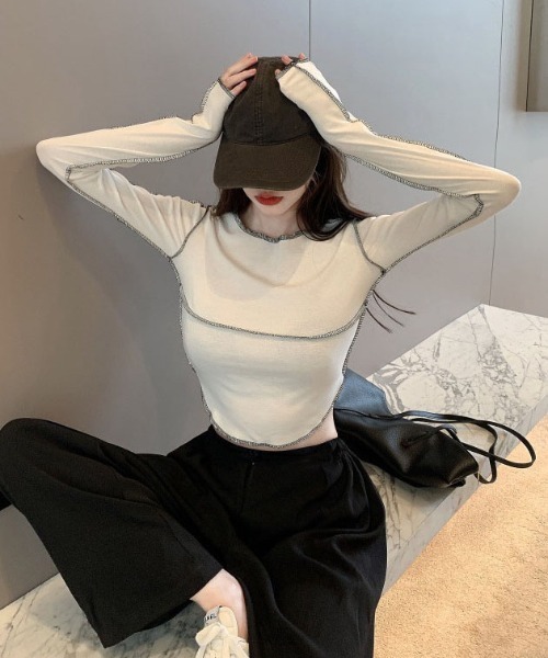 WEGO(ウィゴー)の「WEGO/オーバーロックタイトショート丈トップス/ロンT(Tシャツ/カットソー・レディース・グレー/ブラック/ホワイト・SMALL/MEDIUM)」の5枚目の写真