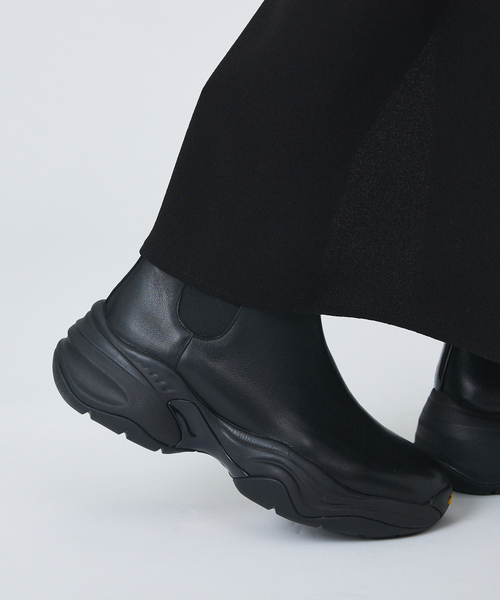 Au BANNISTER（オゥバニスター）の「【Vibram/ヴィブラムソール】サイドゴアブーツ（ブーツ・レディース・ブラック/ライトベージュ・S/M/L）」の6枚目の写真