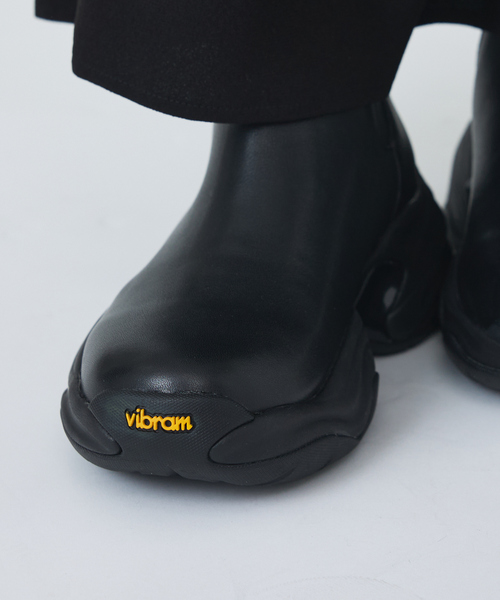 Au BANNISTER（オゥバニスター）の「【Vibram/ヴィブラムソール】サイドゴアブーツ（ブーツ・レディース・ブラック/ライトベージュ・S/M/L）」の7枚目の写真