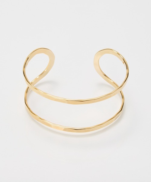 Phoebe（フィービィー）の「【金属アレルギー対応】2ラインテクスチャーワイドカフバングル/ニッケルフリー（バングル/リストバンド・レディース・イエローゴールド/シルバー・FREE）」の4枚目の写真