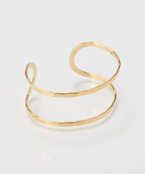 Phoebe（フィービィー）の「【金属アレルギー対応】2ラインテクスチャーワイドカフバングル/ニッケルフリー（バングル/リストバンド・レディース・イエローゴールド/シルバー・FREE）」の5枚目の写真