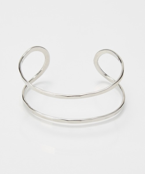 Phoebe（フィービィー）の「【金属アレルギー対応】2ラインテクスチャーワイドカフバングル/ニッケルフリー（バングル/リストバンド・レディース・イエローゴールド/シルバー・FREE）」の8枚目の写真