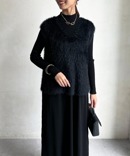 Chez toi（シェトワ）の「シャギーベスト×ニットワンピース（ワンピース・レディース・ブラック/グレー/チャコールグレー/ブラウン/ベージュ・FREE）」の11枚目の写真