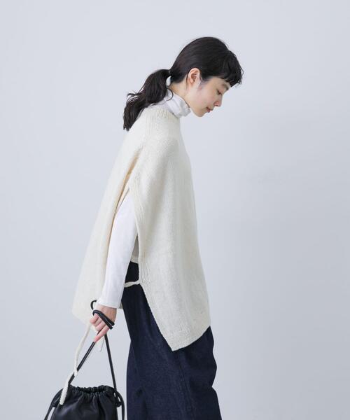 かぐれ(カグレ)の「ペルーワイドニットベスト(ニット/セーター・レディース・グレー/アイボリー・FREE)」の4枚目の写真