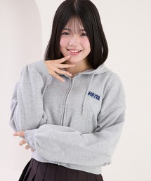 shrita（シュリータ）の「刺繍ロゴショートジップパーカー（パーカー）」