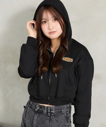 shrita（シュリータ）の「刺繍ロゴショートジップパーカー（パーカー）」