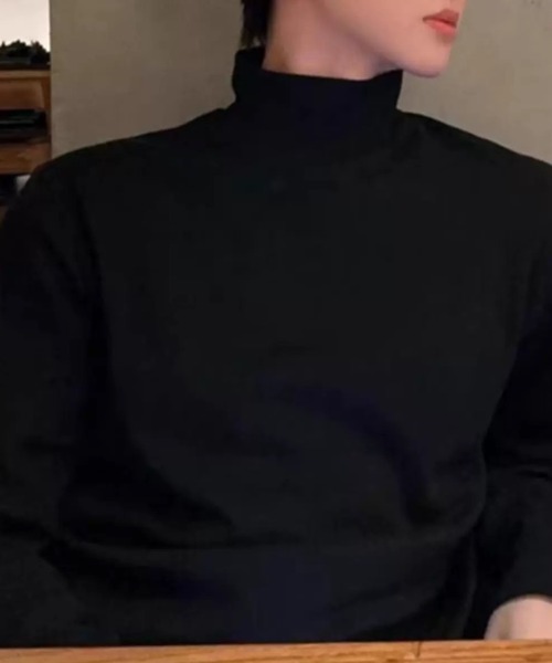 CELENA BEATS(セレナビーツ)の「オーバーサイズ モックネック ロング Tシャツ(Tシャツ/カットソー・メンズ・ホワイト/ブラック/グレー・M/L)」の4枚目の写真