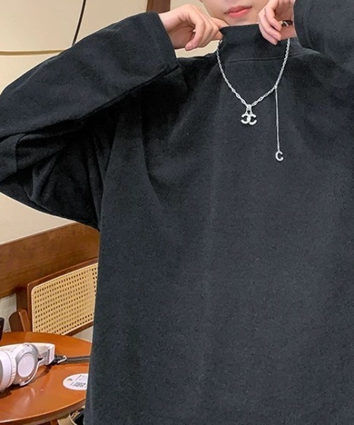 CELENA BEATS(セレナビーツ)の「オーバーサイズ モックネック ロング Tシャツ(Tシャツ/カットソー・メンズ・ホワイト/ブラック/グレー・M/L)」の12枚目の写真