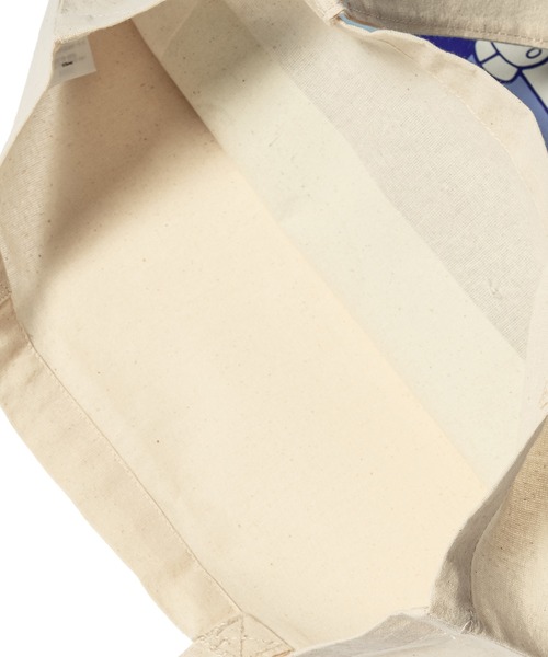 Disney(ディズニー)の「Mickey Mouse / TOTE Designed by KYNE(トートバッグ・メンズ・ブラック/ホワイト・FREE)」の7枚目の写真