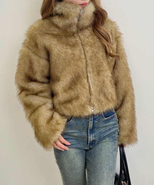 INGNI（イング）の「フロントジップスタンドカラーエコファーコート（ブルゾン・レディース・ブラック/ミックスグレー/アイボリー/ベージュ/ブラウン系8・M）」の4枚目の写真