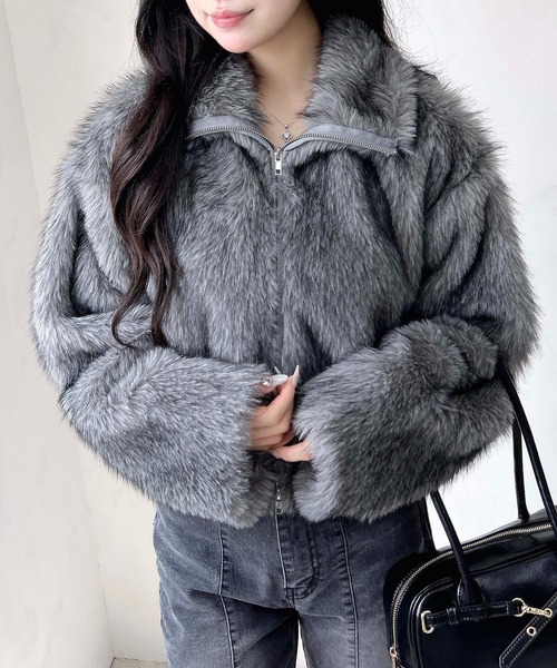 INGNI（イング）の「フロントジップスタンドカラーエコファーコート（ブルゾン・レディース・ブラック/ミックスグレー/アイボリー/ベージュ/ブラウン系8・M）」の8枚目の写真