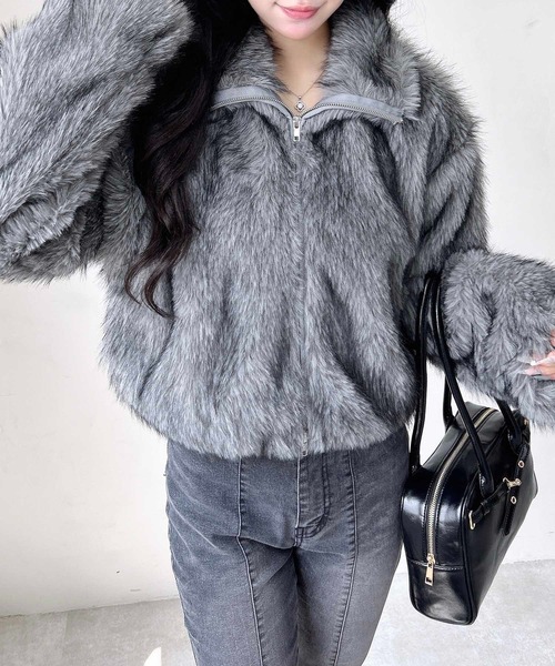 INGNI（イング）の「フロントジップスタンドカラーエコファーコート（ブルゾン・レディース・ブラック/ミックスグレー/アイボリー/ベージュ/ブラウン系8・M）」の11枚目の写真