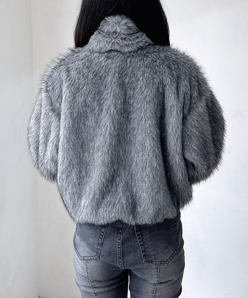 INGNI（イング）の「フロントジップスタンドカラーエコファーコート（ブルゾン・レディース・ブラック/ミックスグレー/アイボリー/ベージュ/ブラウン系8・M）」の10枚目の写真