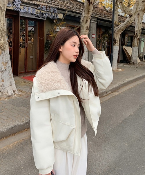 レザレクション　オフホワイトブルゾン　初夏　春　秋 セール】フェイクレザー 衿裏ボア ブルゾン（ブルゾン）｜Ritzy