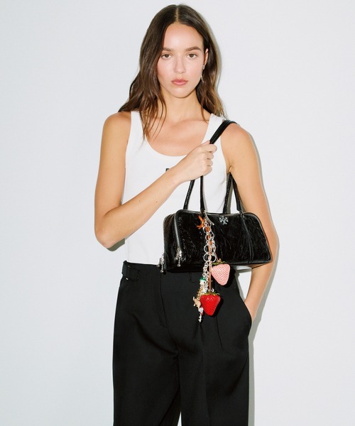 TORY BURCH(トリーバーチ)の「マシュマロ クリンクルレザー スモールサッチェル(ショルダーバッグ・レディース・ブラック・ONE SIZE)」の1枚目の写真