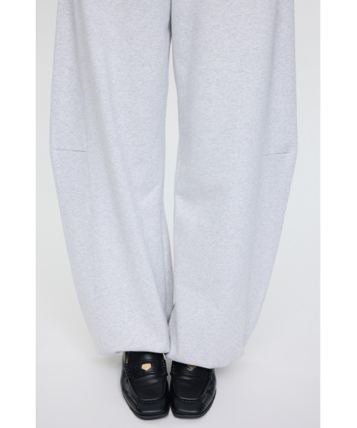 MOUSSY(マウジー)の「【再入荷&新色登場】CURVE LINE SWEAT PANTS / カーブラインスウェット(スウェットパンツ・レディース・杢グレー/ライトブラック/ベージュ・2/1)」の12枚目の写真