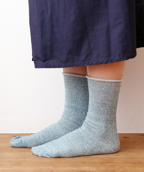 TAWARA（タワラ）の「【1P】肌側シルク ゴムなしクルーソックス（ソックス/靴下・レディース・ブラウン/レンガ/イエロー/ブルー・S）」の2枚目の写真