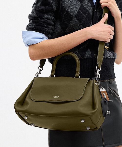 スラウチー ローグ トップ ハンドル バッグ（ショルダーバッグ