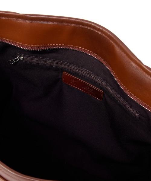 MEN'S BIGI(メンズビギ)の「【SEEKER/シーカー】別注 ムラレザー2wayトート&ショルダーバッグ(トートバッグ・メンズ・グレー/キャメル/ブラック・FREE)」の15枚目の写真