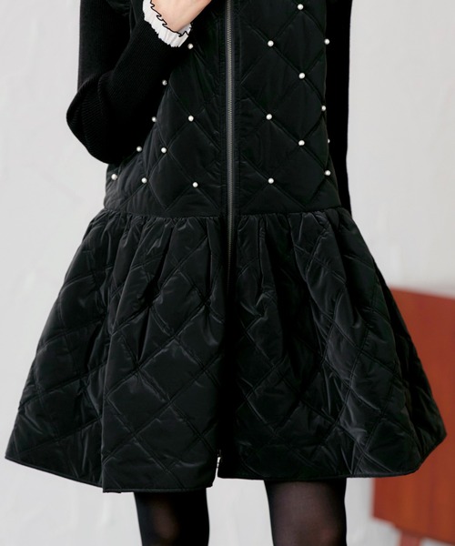 RUIRUE BOUTIQUE(ルイルエブティック)の「グロスタフタ×サーモ・アリーナ | 洗える | キルティング ジレ ワンピース ( パール / リボン ) | アウター / コート / ジレ / キルティングコート(ワンピース・レディース・ブラック/ブラック系1・L/M)」の11枚目の写真