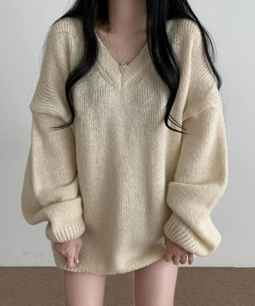 SEU(エスイーユー)の「【小柄さんにおすすめ】ニットトップス レディース オーバーサイズ Vネックニットプルオーバー オフィスカジュアル きれいめカジュアル 韓国風(ニット/セーター・レディース・アイボリー/グレー/ブルー/ピンク/ベージュ・フリー)」の8枚目の写真