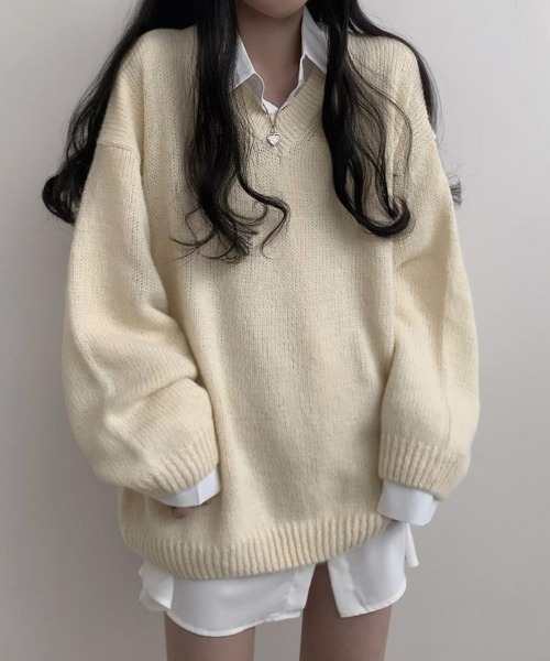 SEU(エスイーユー)の「【小柄さんにおすすめ】ニットトップス レディース オーバーサイズ Vネックニットプルオーバー オフィスカジュアル きれいめカジュアル 韓国風(ニット/セーター・レディース・アイボリー/グレー/ブルー/ピンク/ベージュ・フリー)」の15枚目の写真