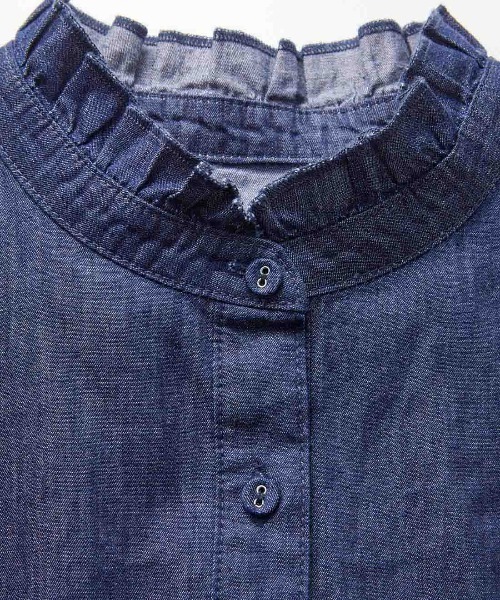 Live in comfort（リブインコンフォート）の「リブ　イン　コンフォート　人気スタイリスト石上美津江さんとつくった　フリルが華やぐ　大人のオールインワン〈インディゴネイビー〉（つなぎ/オールインワン・レディース・インディゴブルー・3L/LL/L/M/S/MP）」の6枚目の写真