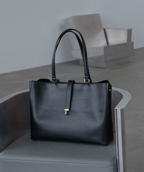 Andemiu(アンデミュウ)の「PCケース付2WAYトートBAG600983(トートバッグ・レディース・ブラック/アイボリー系8・FREE)」の2枚目の写真