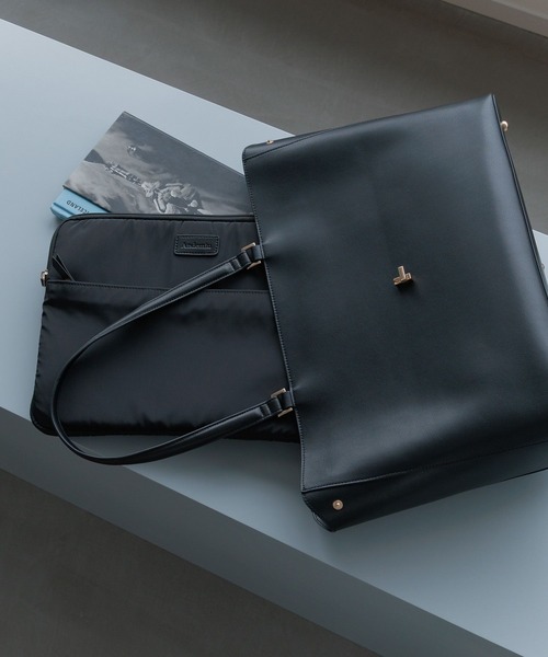 Andemiu(アンデミュウ)の「PCケース付2WAYトートBAG600983(トートバッグ・レディース・ブラック/アイボリー系8・FREE)」の4枚目の写真