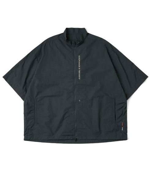 TIGHTBOOTH PRODUCTION（タイトブースプロダクション）の「GOOPiMADE x TIGHTBOOTH Tech Uniform Zip Shirt / グーピーメイド x タイトブース テック ユニフォーム ジップ シャツ（シャツ/ブラウス・メンズ・グレー/ブラック/オリーブ・1/2/3）」の3枚目の写真