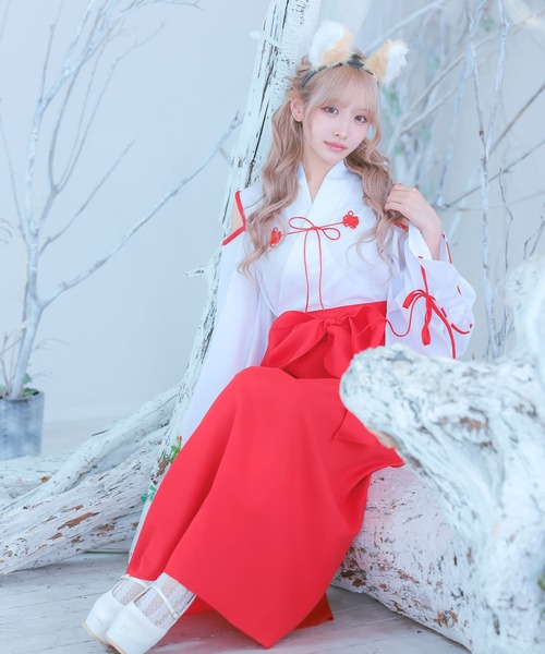 Tika(ティカ)の「コスプレ アニマル 巫女 狐 体型カバー 長袖 ロング丈 オープンショルダー リボン 和装 4点セット コンカフェ(コスチューム/パーティーグッズ・レディース・ホワイト×レッド/ホワイト×ピンク・M)」の2枚目の写真