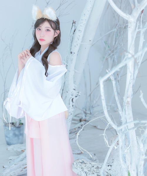 Tika(ティカ)の「コスプレ アニマル 巫女 狐 体型カバー 長袖 ロング丈 オープンショルダー リボン 和装 4点セット コンカフェ(コスチューム/パーティーグッズ・レディース・ホワイト×レッド/ホワイト×ピンク・M)」の3枚目の写真