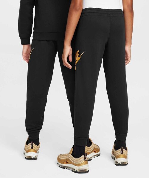 NIKE(ナイキ)の「ナイキ スポーツウェア クラブ フリース ジュニアジョガー / Nike Sportswear Club Fleece Big Kids' Joggers HQ0981-010 Black(スウェットパンツ・キッズ・ブラック・140/160/130/150)」の3枚目の写真