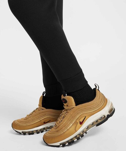 NIKE(ナイキ)の「ナイキ スポーツウェア クラブ フリース ジュニアジョガー / Nike Sportswear Club Fleece Big Kids' Joggers HQ0981-010 Black(スウェットパンツ・キッズ・ブラック・140/160/130/150)」の6枚目の写真