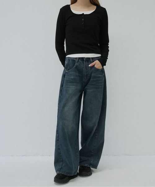 Enewd nina（エニュードニーナ）の「バイカラーレイヤード風トップス（Tシャツ/カットソー・レディース・ブラック/カーキ・FREE）」の3枚目の写真