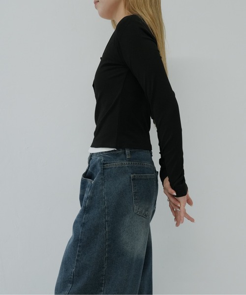 Enewd nina（エニュードニーナ）の「バイカラーレイヤード風トップス（Tシャツ/カットソー・レディース・ブラック/カーキ・FREE）」の12枚目の写真