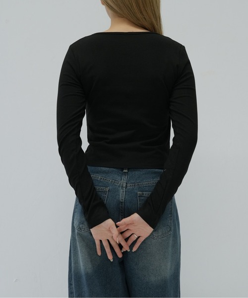 Enewd nina（エニュードニーナ）の「バイカラーレイヤード風トップス（Tシャツ/カットソー・レディース・ブラック/カーキ・FREE）」の17枚目の写真